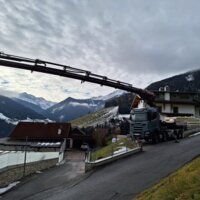 Kranarbeiten mit Lkw der Leitner GesmbH